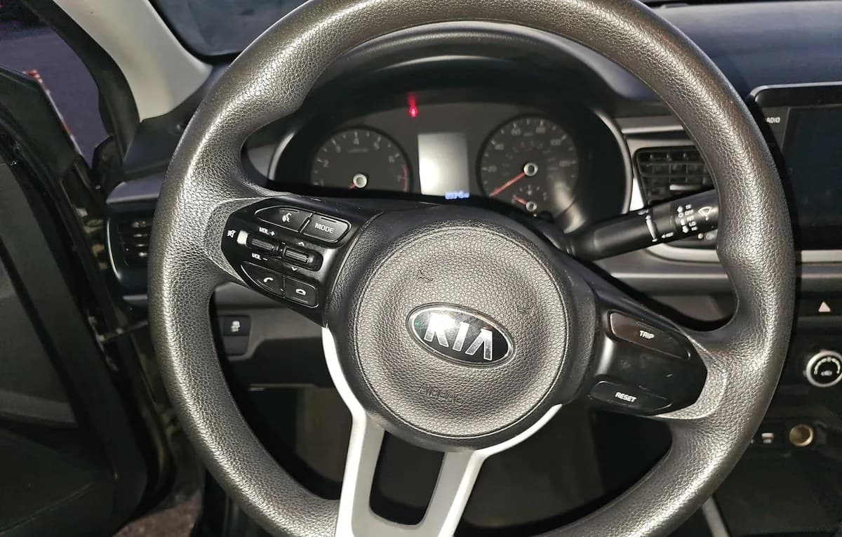 2020 KIA RIO LX 6