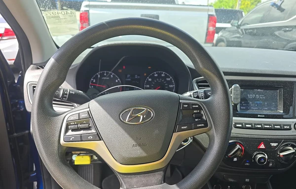 2018 HYUNDAI ACCENT SE 7