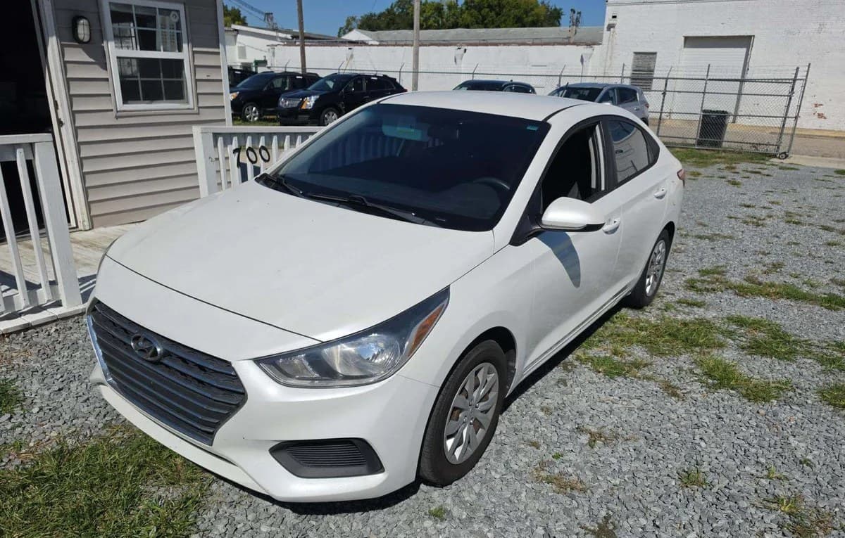 2020 HYUNDAI ACCENT SE 2