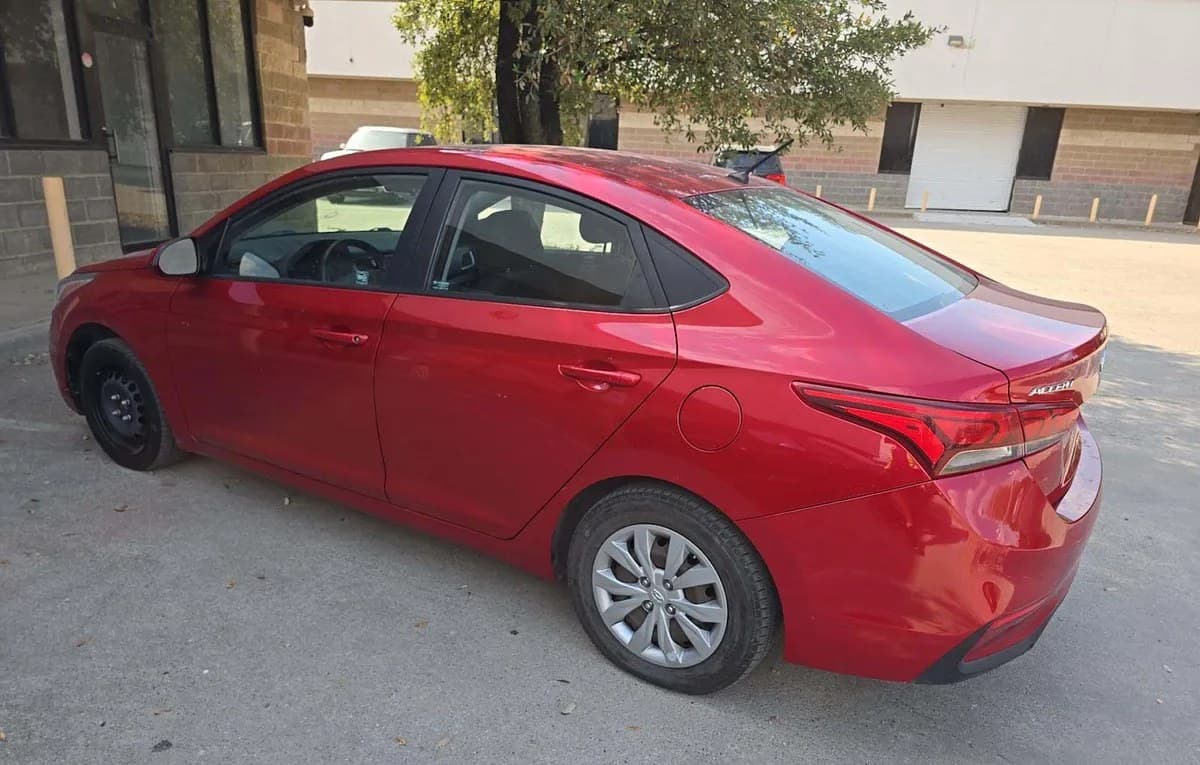 2020 HYUNDAI ACCENT SE 2