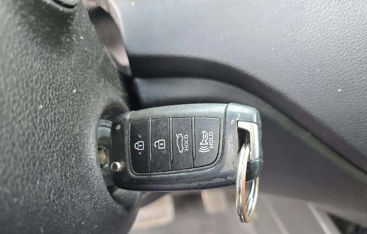 2020 HYUNDAI ACCENT SE 4