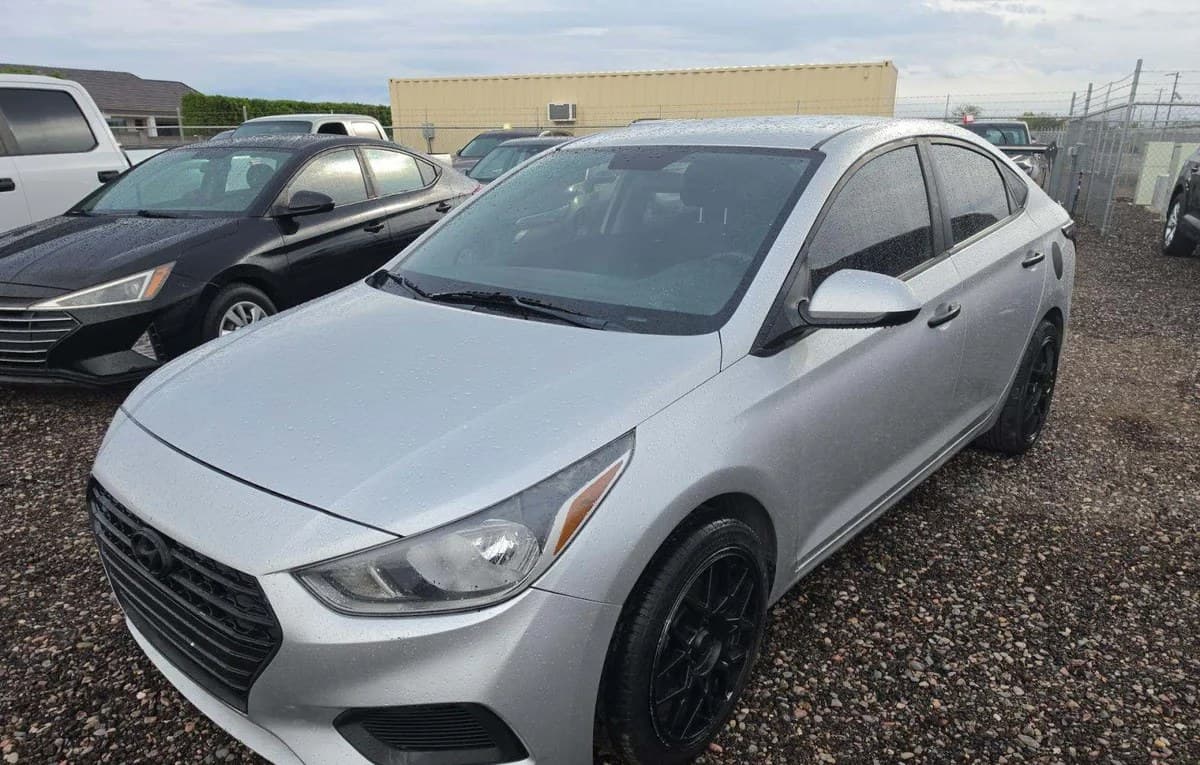 2020 HYUNDAI ACCENT SE 2