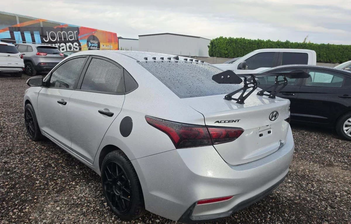 2020 HYUNDAI ACCENT SE 3