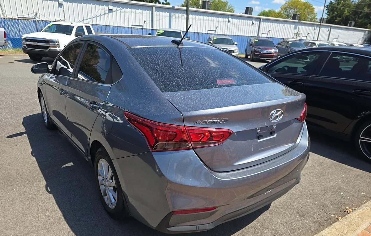 2020 HYUNDAI ACCENT SEL 3