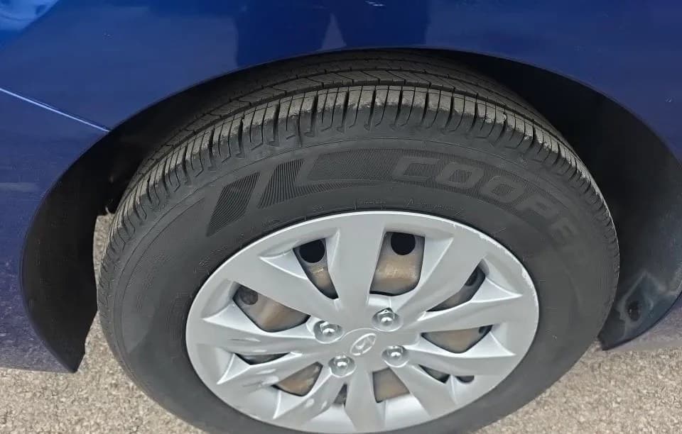 2022 HYUNDAI ACCENT SE 7