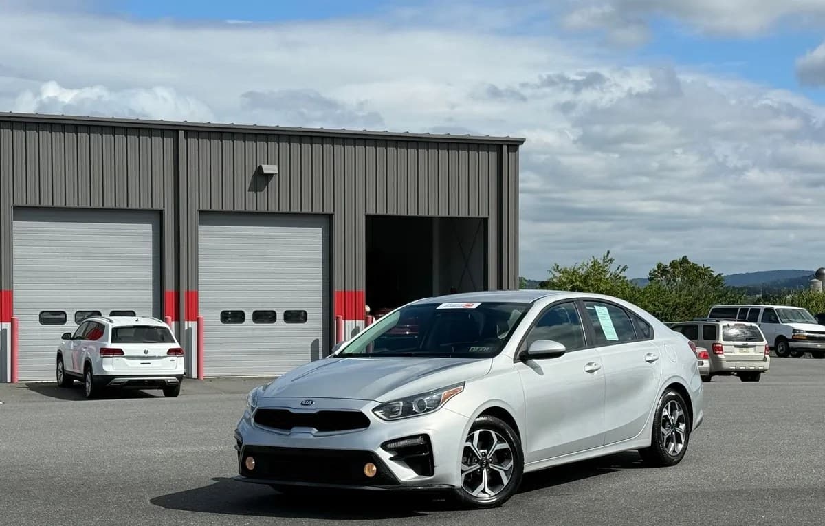2019 KIA FORTE LXS 2