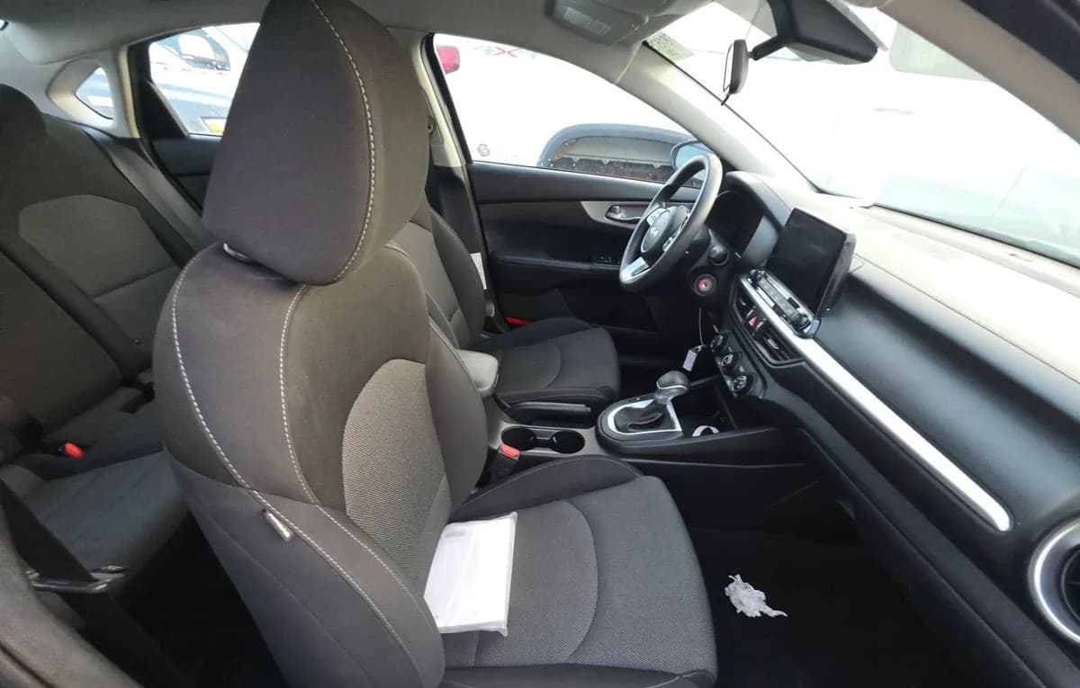 2022 KIA FORTE LXS 5