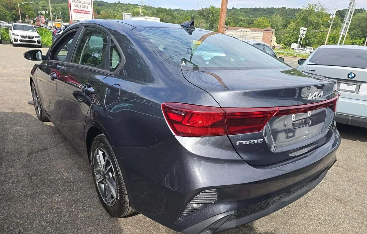2023 KIA FORTE LXS 3