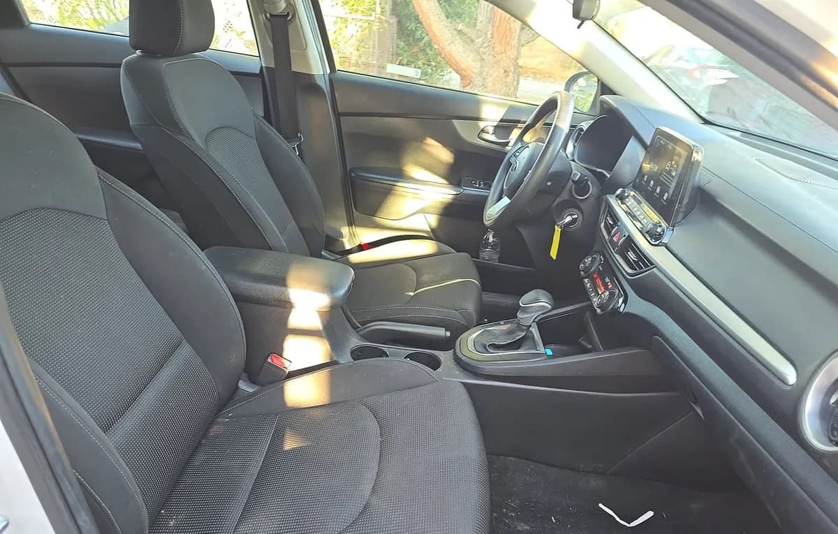 2019 KIA FORTE LXS 4