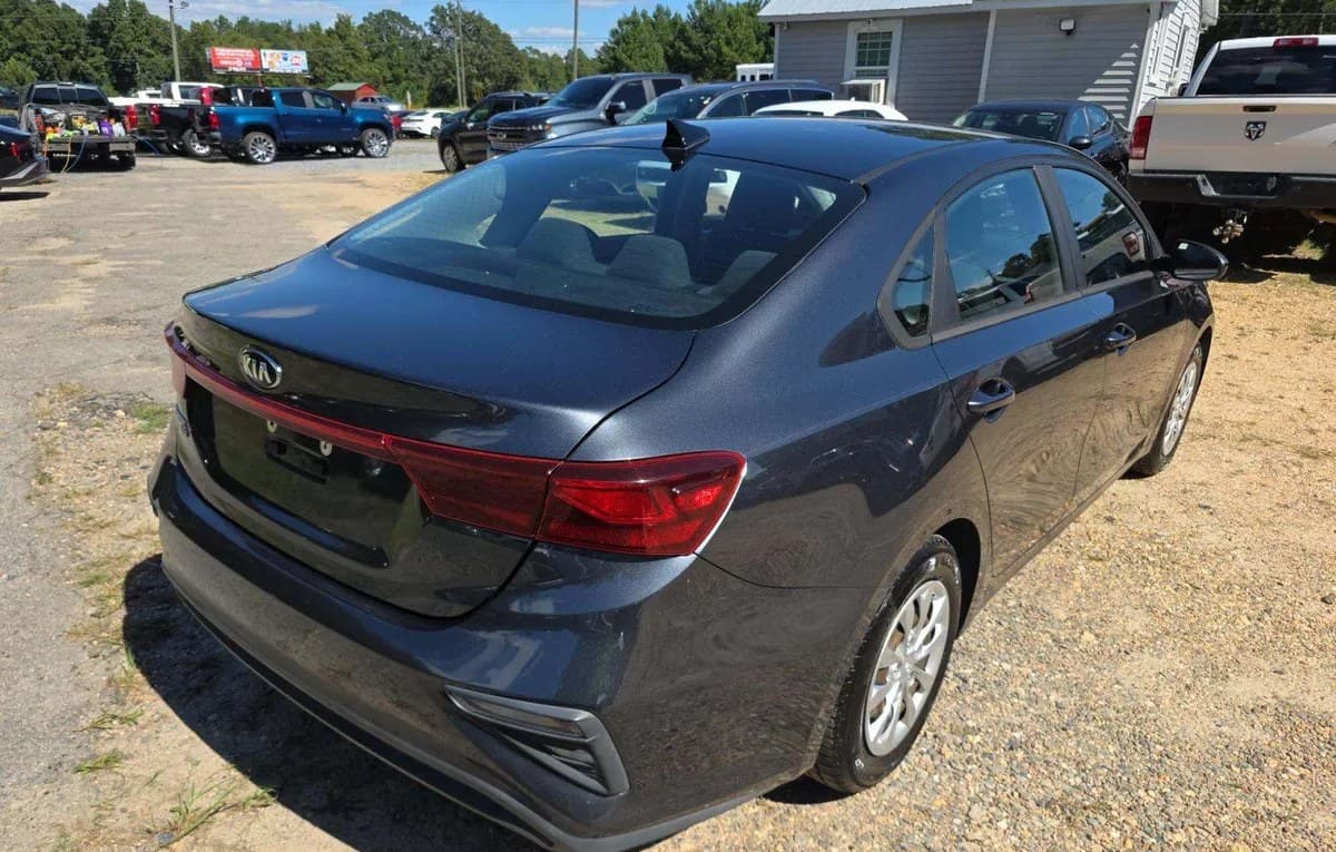2020 KIA FORTE FE 4