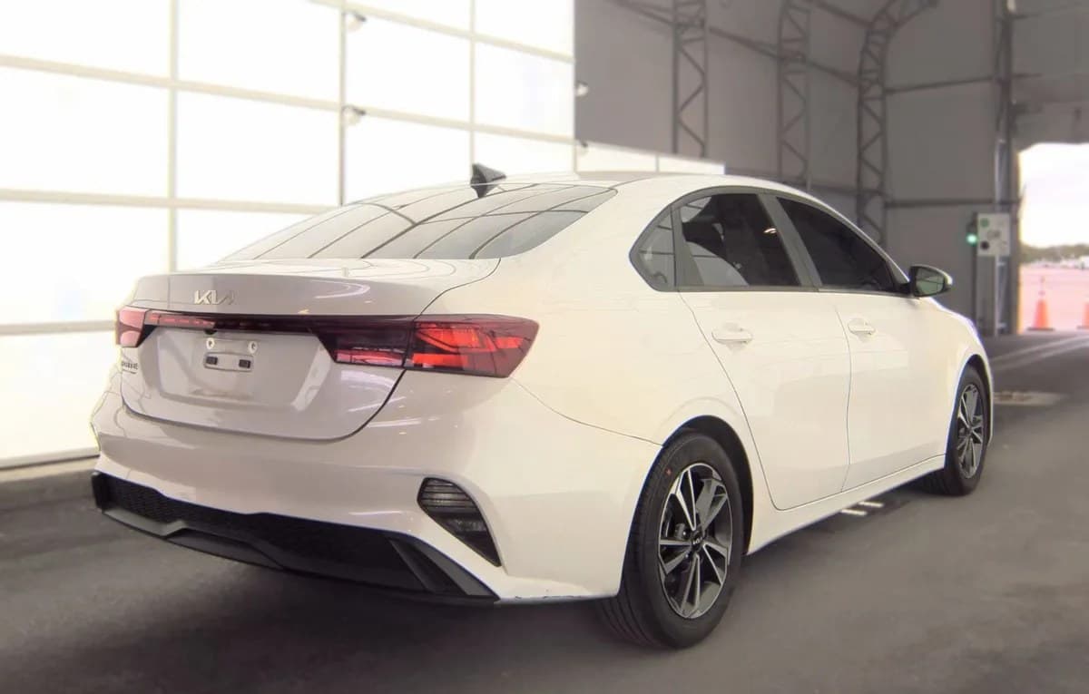 2024 KIA FORTE LXS 5