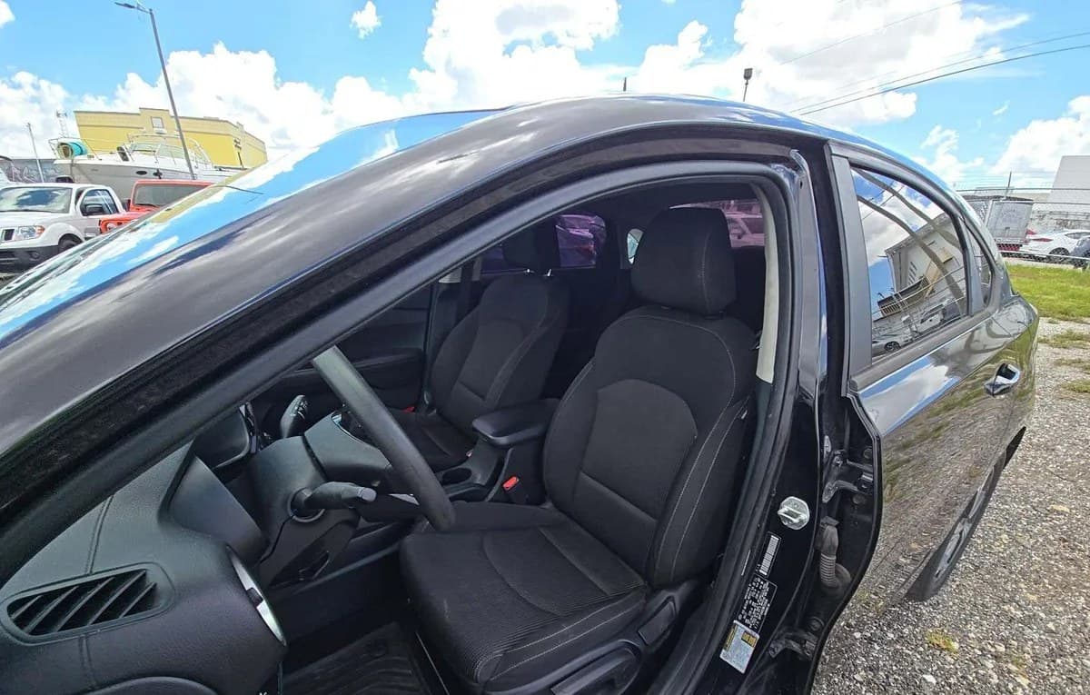 2021 KIA FORTE LXS 4