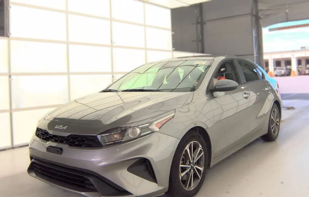 2023 KIA FORTE LXS