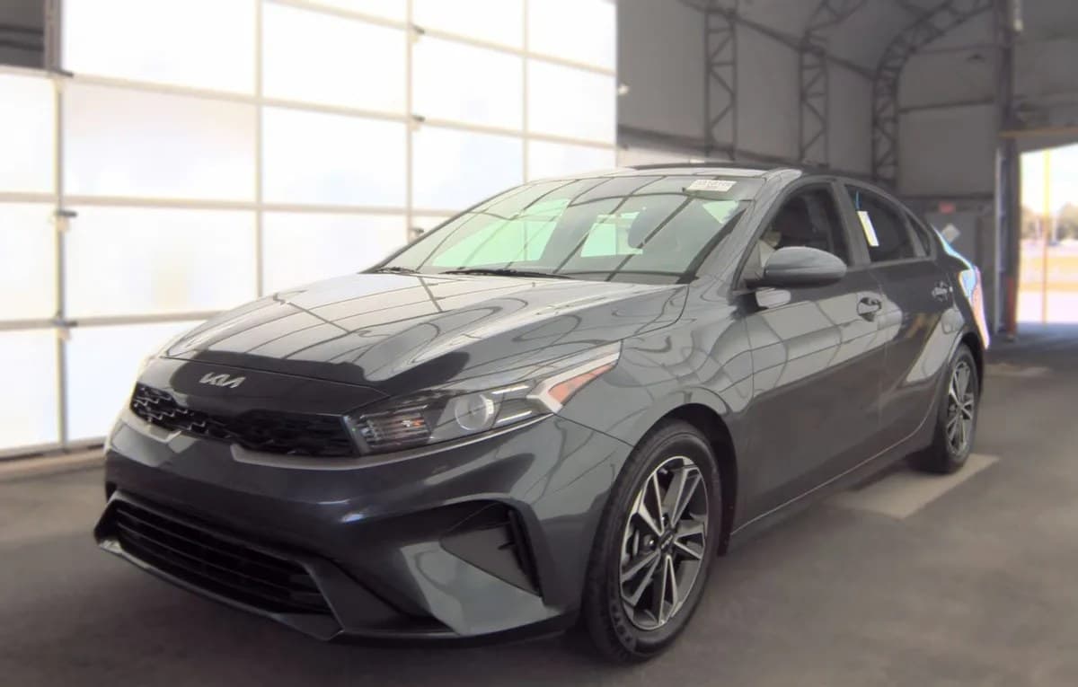 2024 KIA FORTE LXS 2