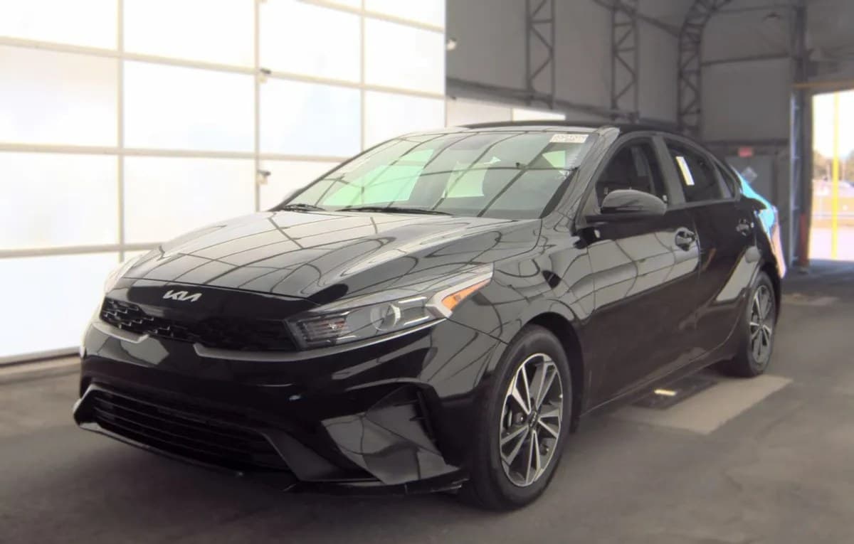 2024 KIA FORTE LXS 2
