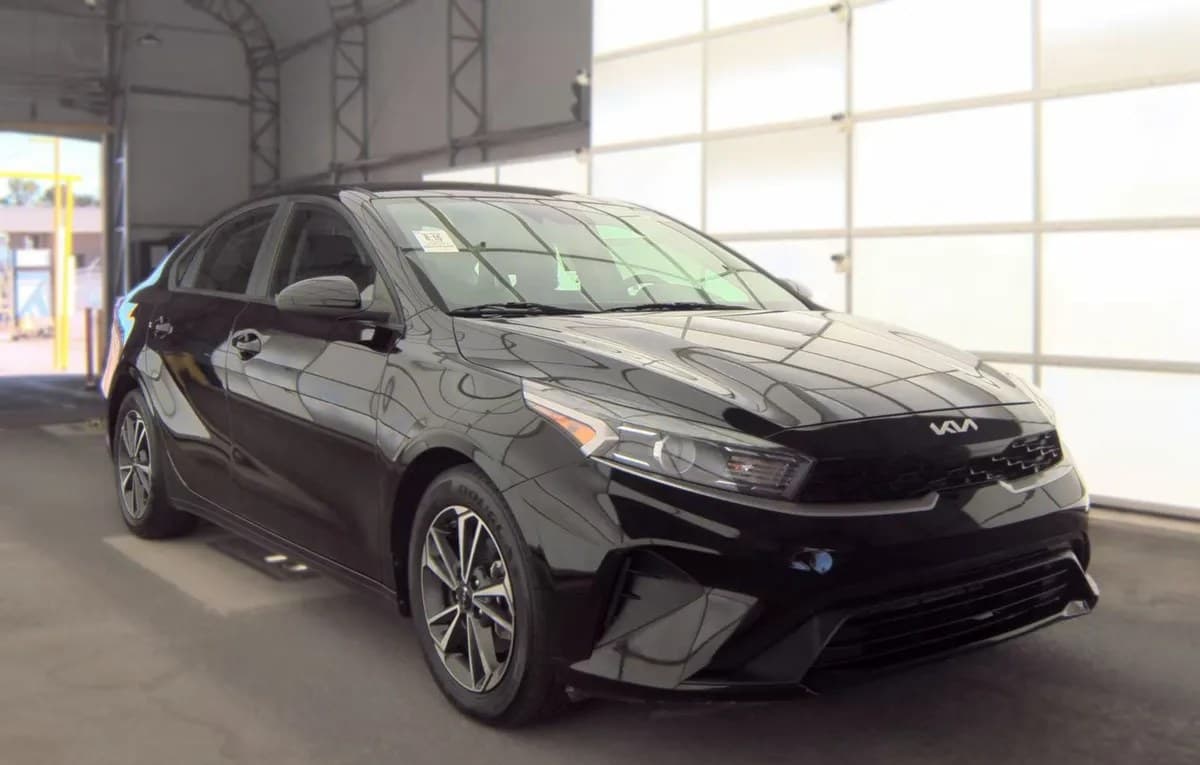 2024 KIA FORTE LXS 4