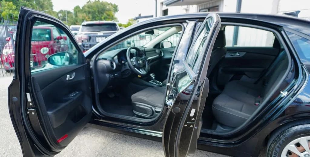 2020 KIA FORTE FE 7
