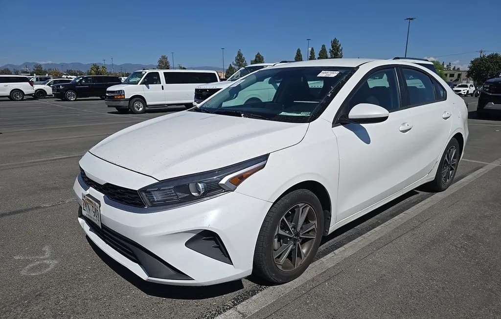 2023 KIA FORTE LXS