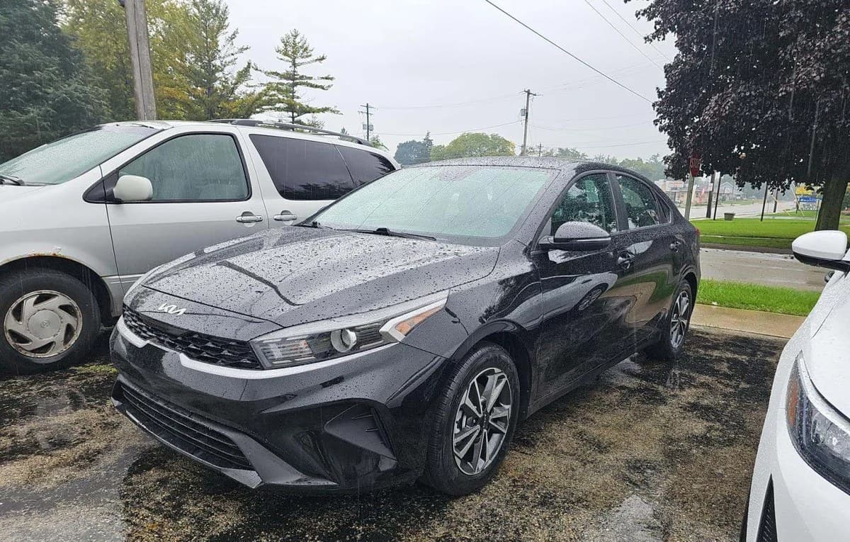 2024 KIA FORTE LXS 2