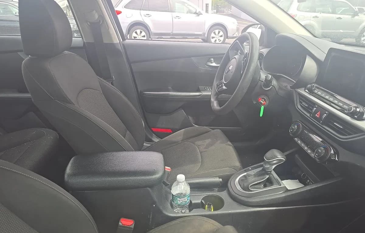 2019 KIA FORTE FE 5