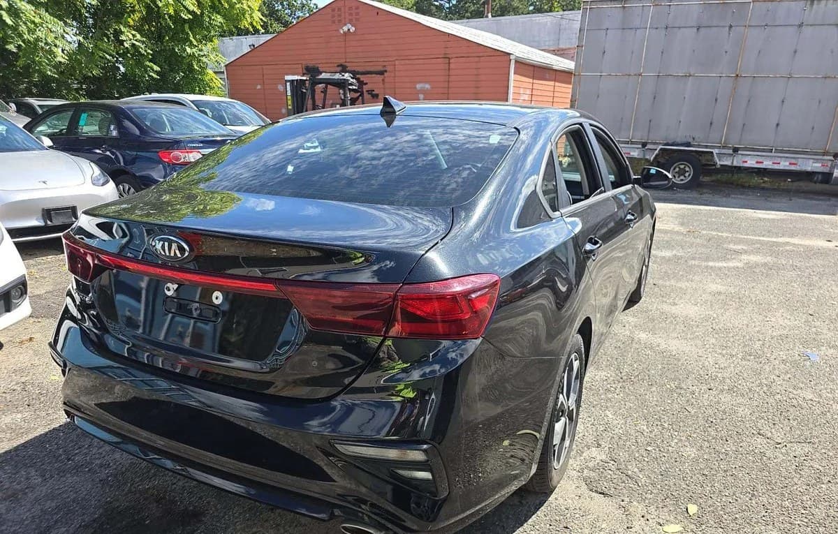 2021 KIA FORTE LXS 4