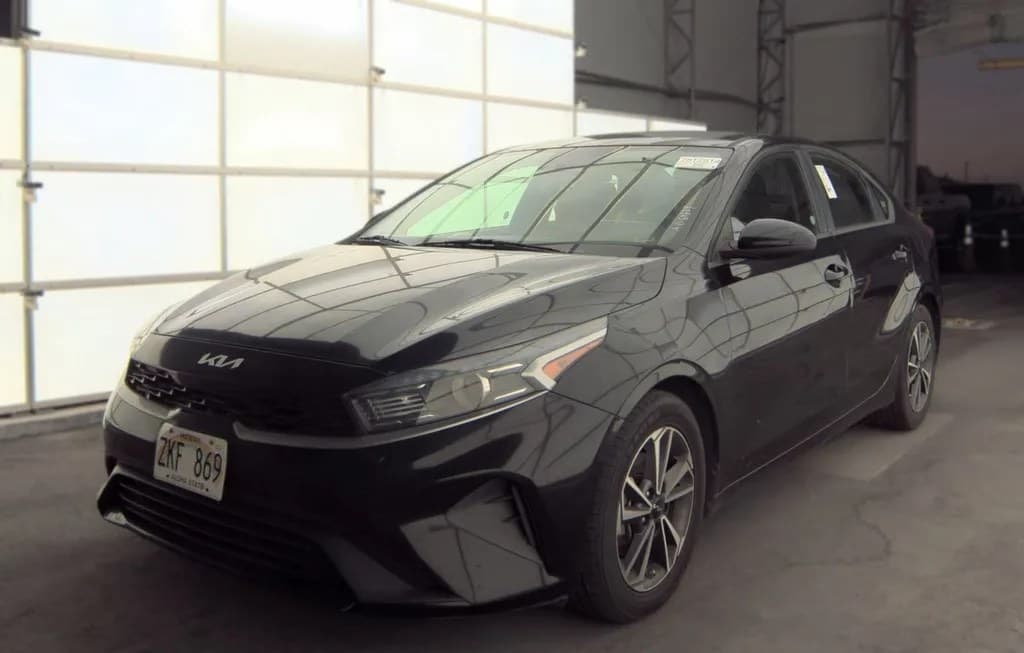 2023 KIA FORTE LXS