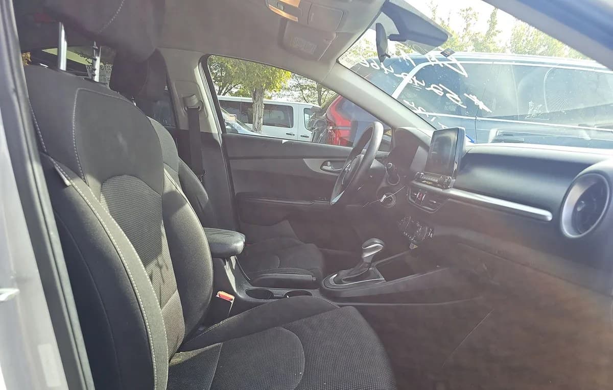 2019 KIA FORTE LXS 5