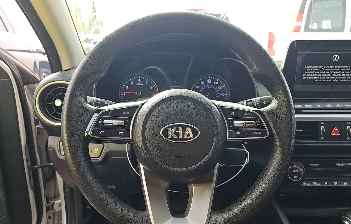 2019 KIA FORTE LXS 7