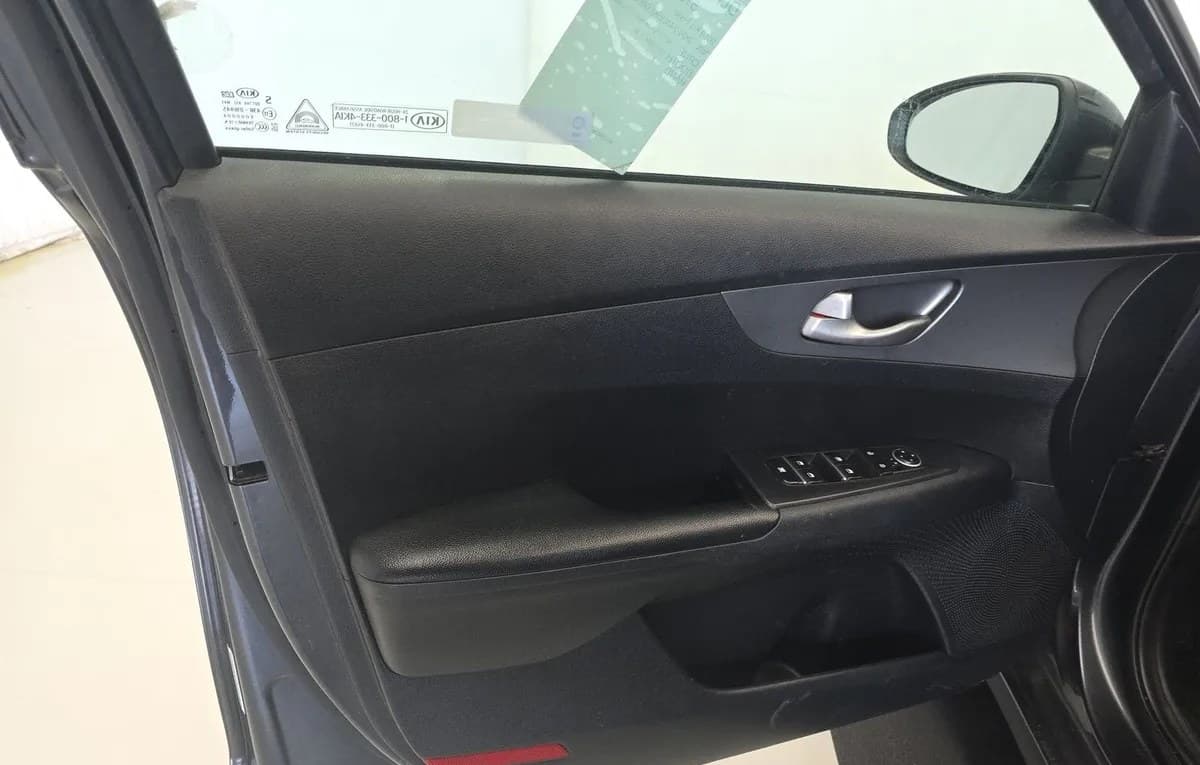 2019 KIA FORTE LXS 6