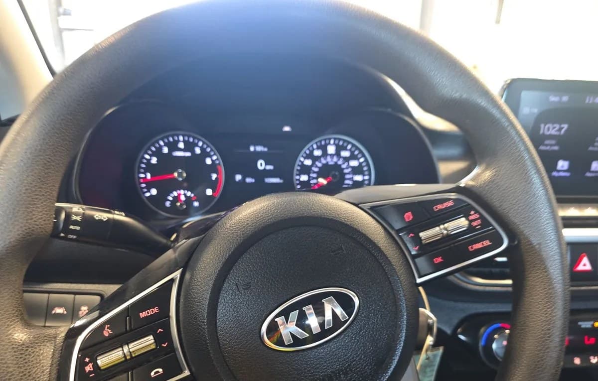 2019 KIA FORTE LXS 7