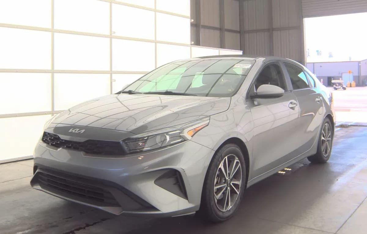 2024 KIA FORTE LXS 2