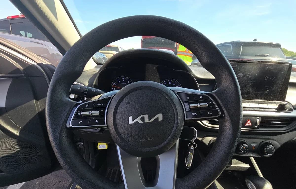 2024 KIA FORTE LXS 7