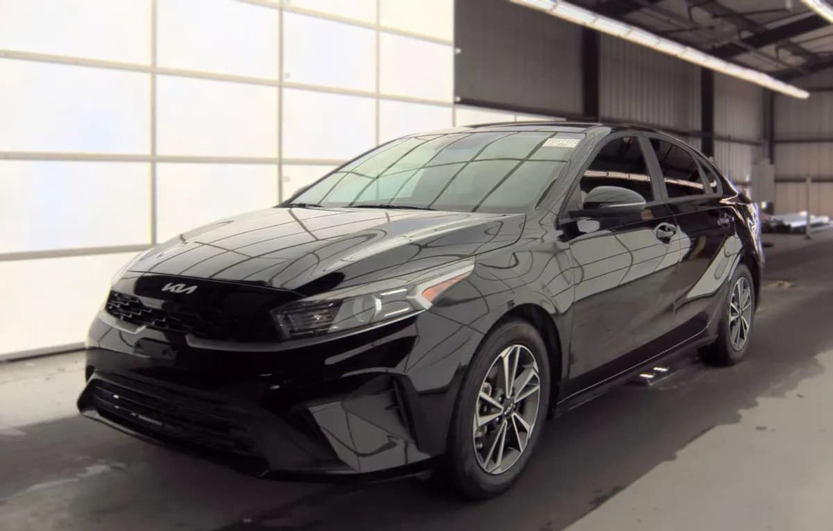 2024 KIA FORTE LXS 2