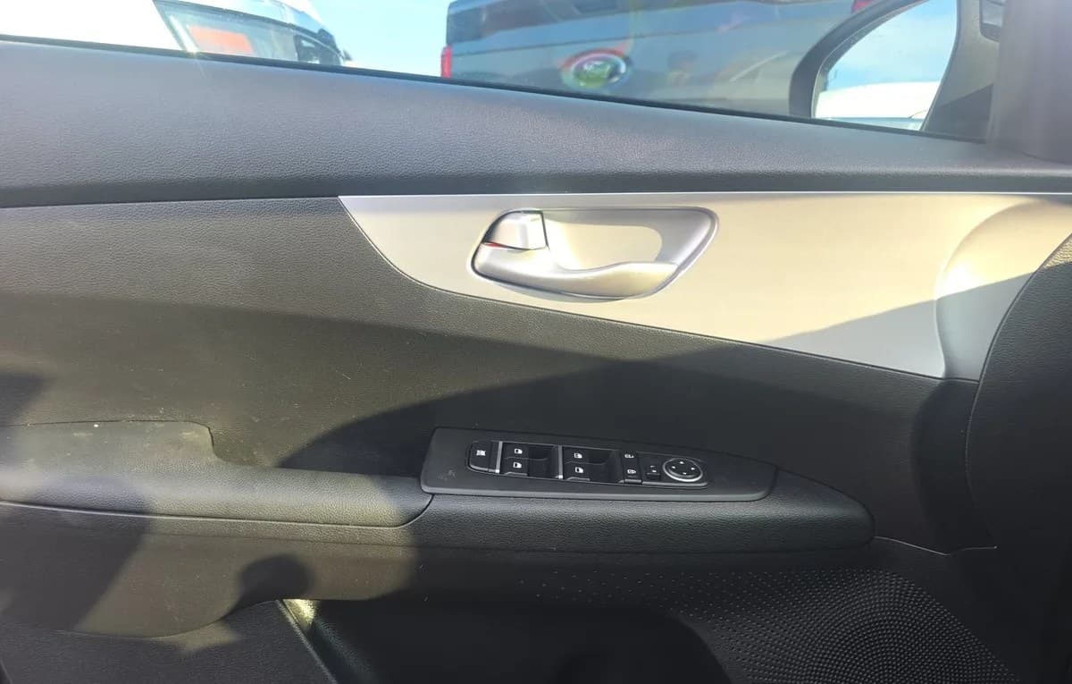 2024 KIA FORTE LXS 6