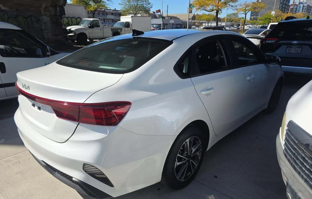 2024 KIA FORTE LXS 4