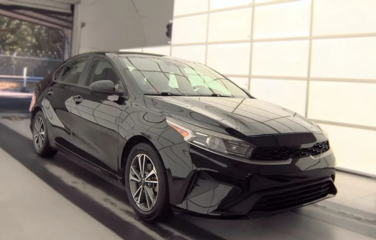 2023 KIA FORTE LXS 4