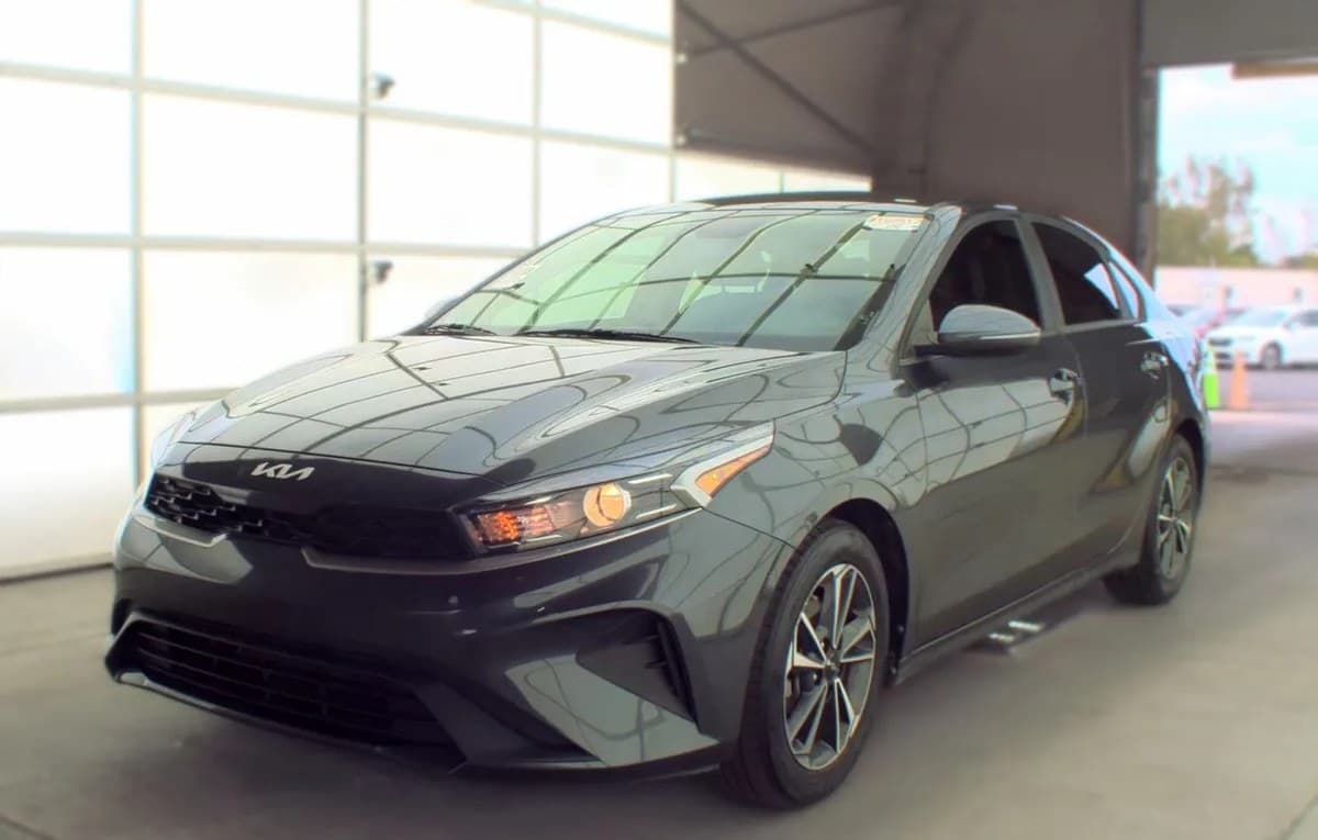 2023 KIA FORTE LXS 2