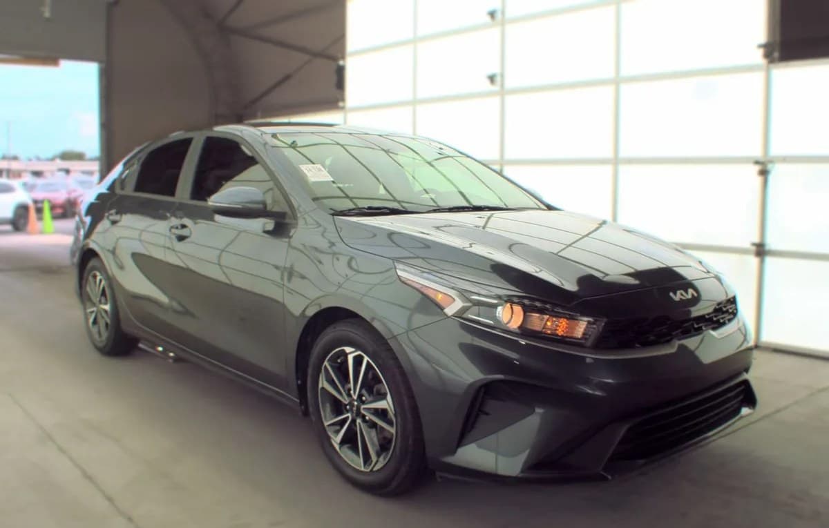 2023 KIA FORTE LXS 4