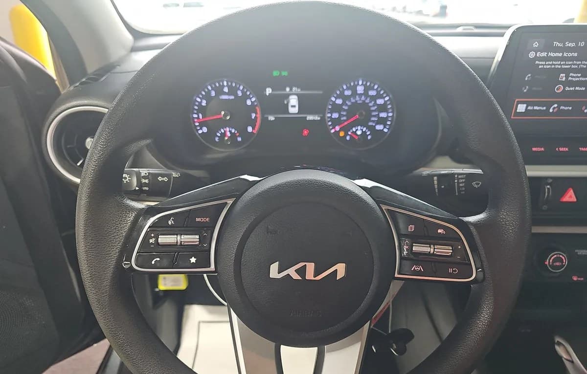 2023 KIA FORTE LXS 7