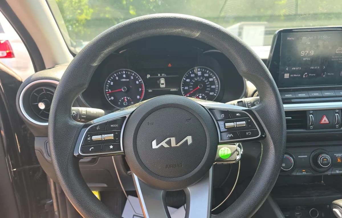 2023 KIA FORTE LXS 7