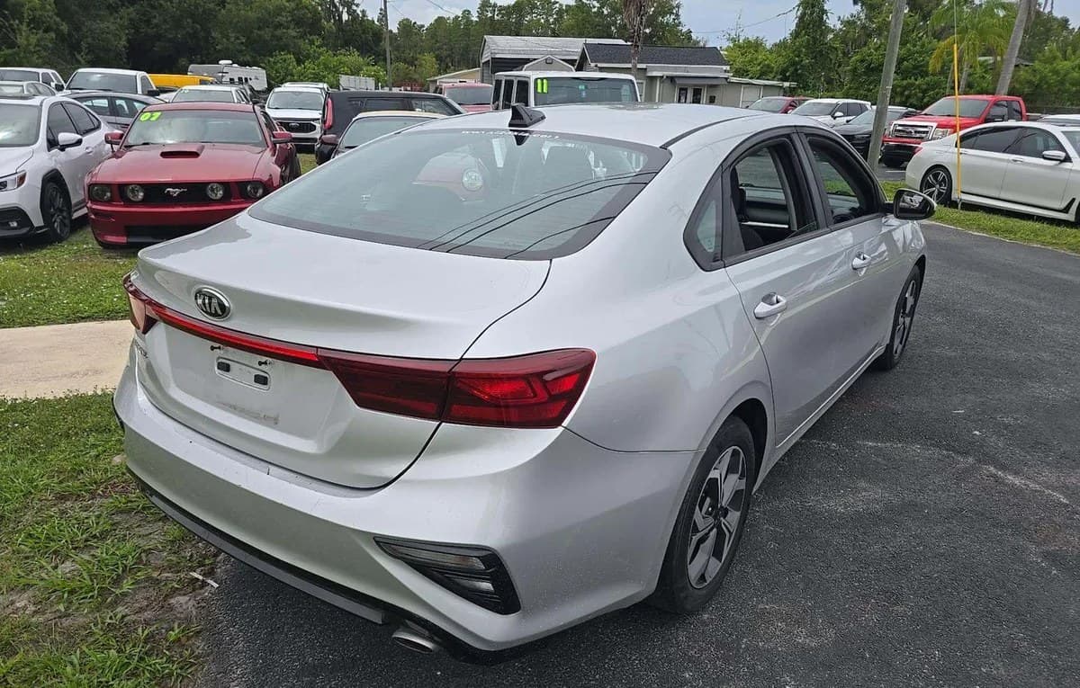 2019 KIA FORTE LXS 4