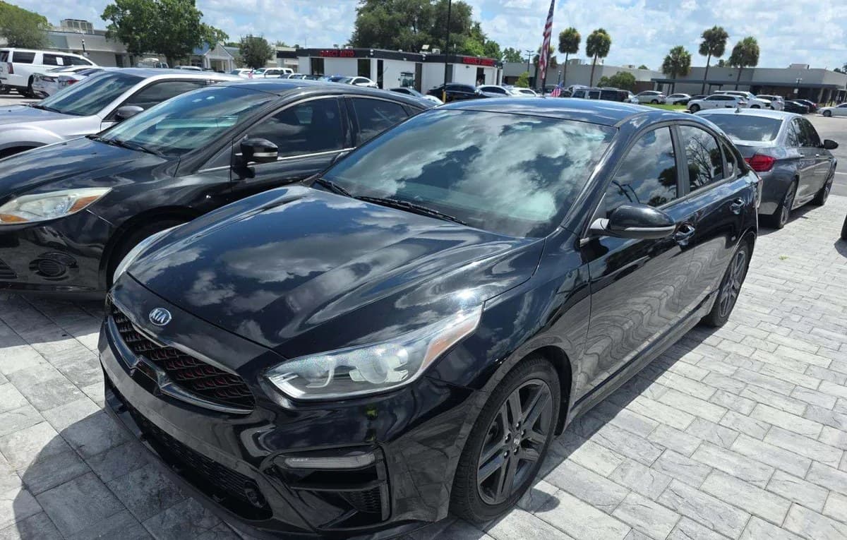 2020 KIA FORTE GT-Line 2