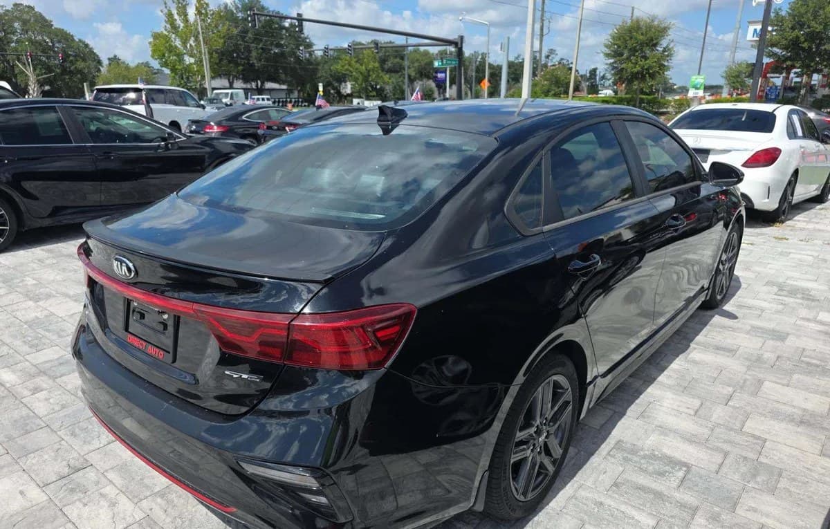 2020 KIA FORTE GT-Line 4