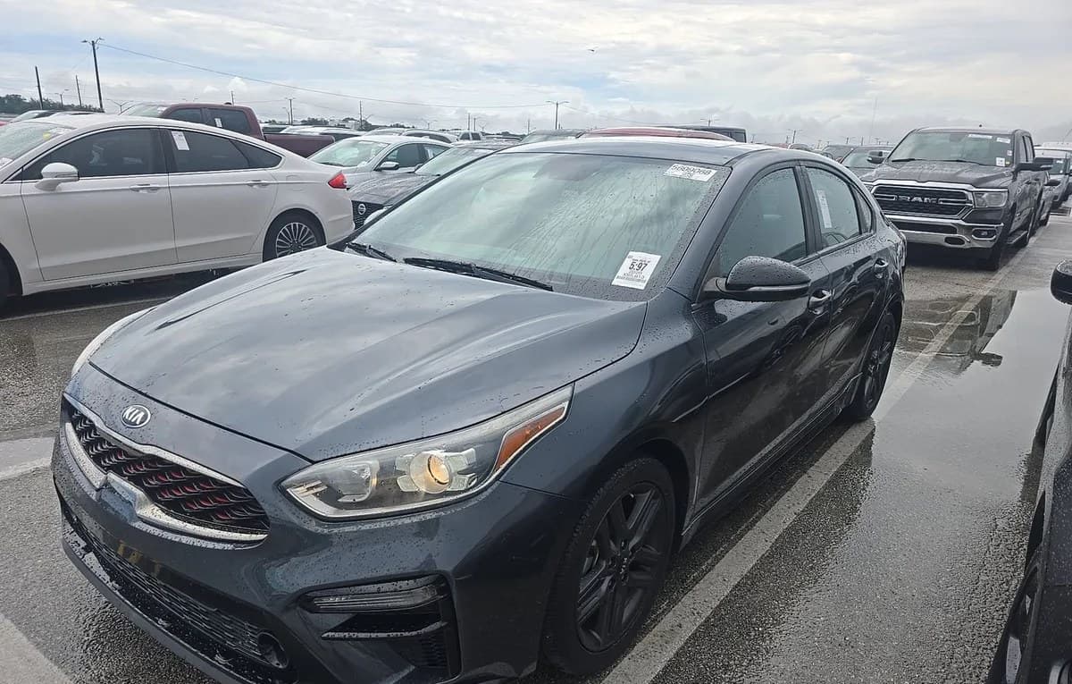 2020 KIA FORTE GT-Line 2