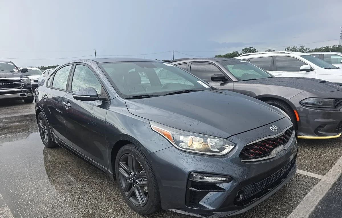 2020 KIA FORTE GT-Line 4