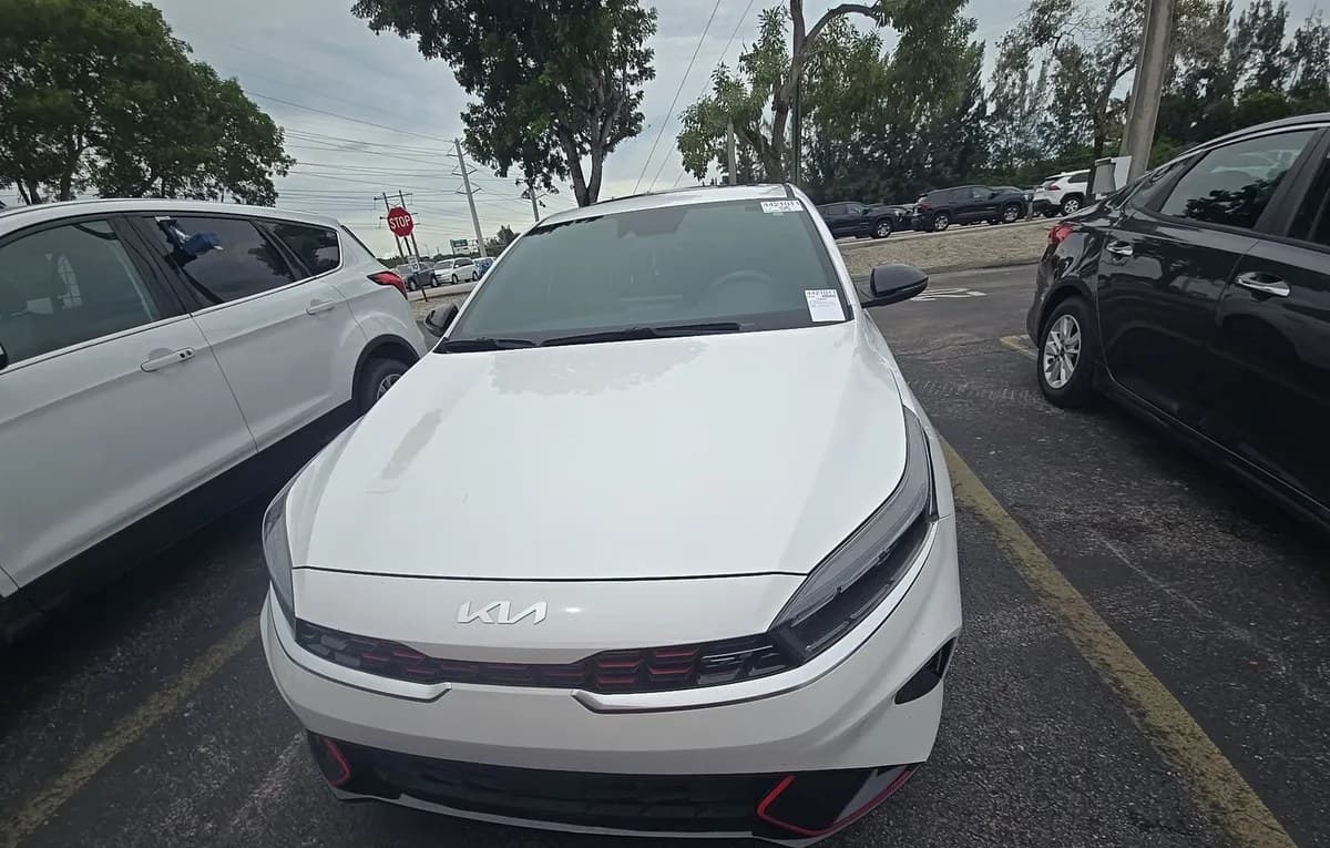 2024 KIA FORTE GT 3