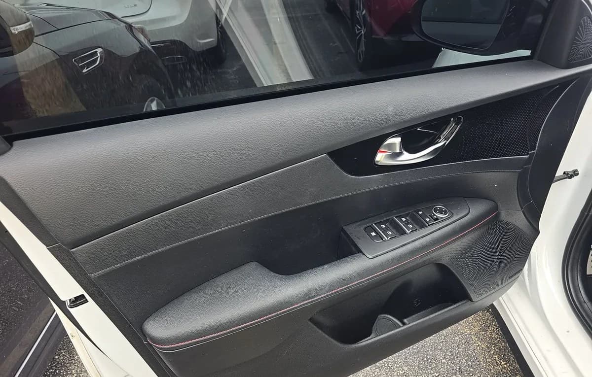 2024 KIA FORTE GT 6