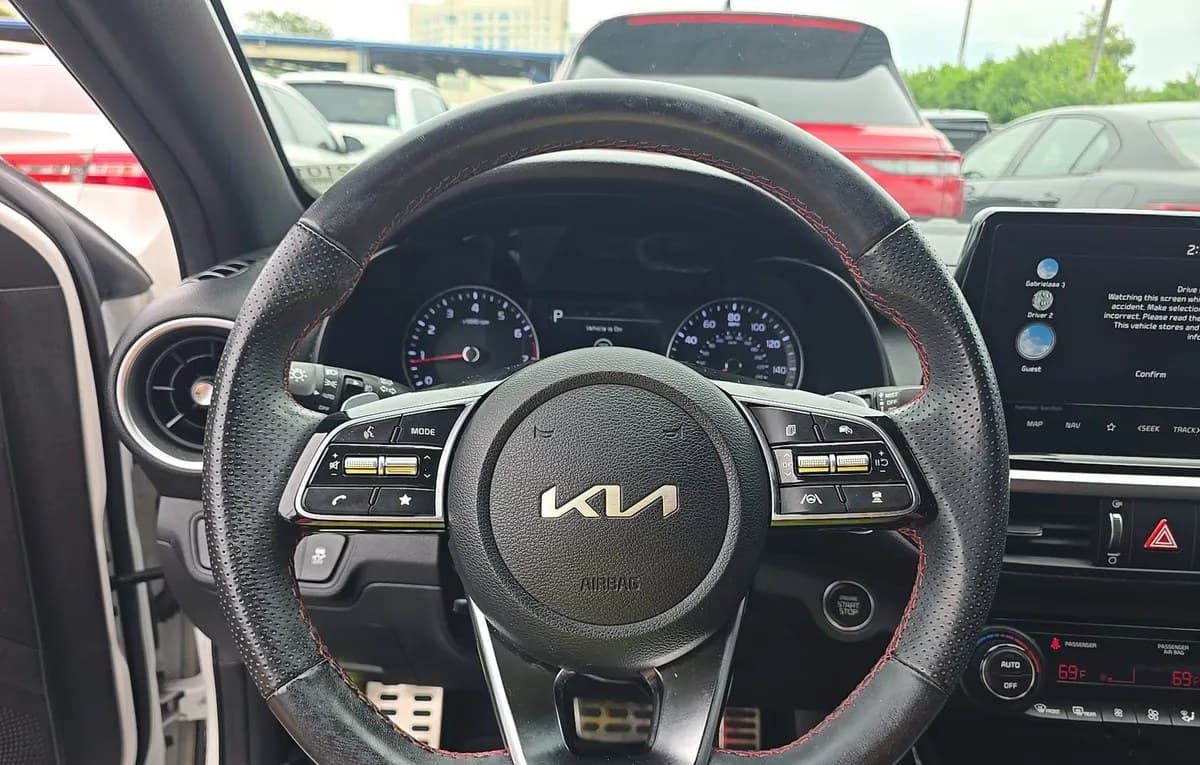 2024 KIA FORTE GT 7