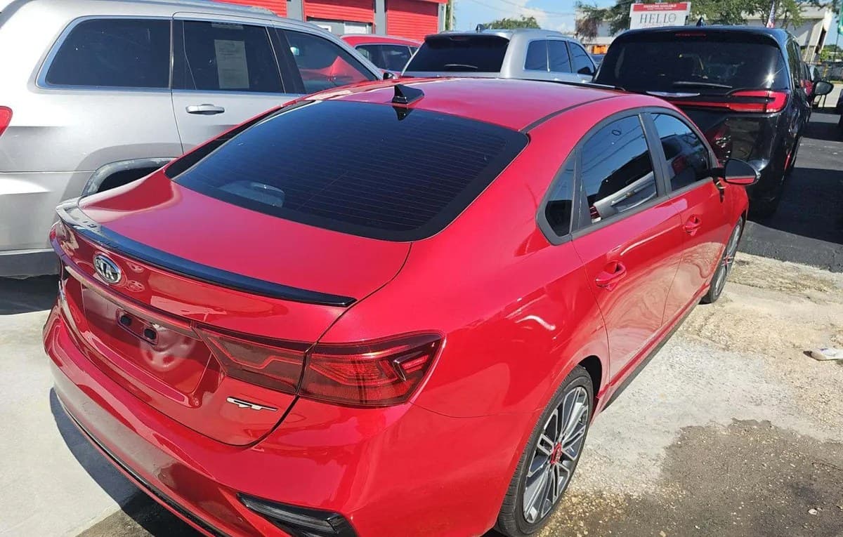 2021 KIA FORTE GT 4
