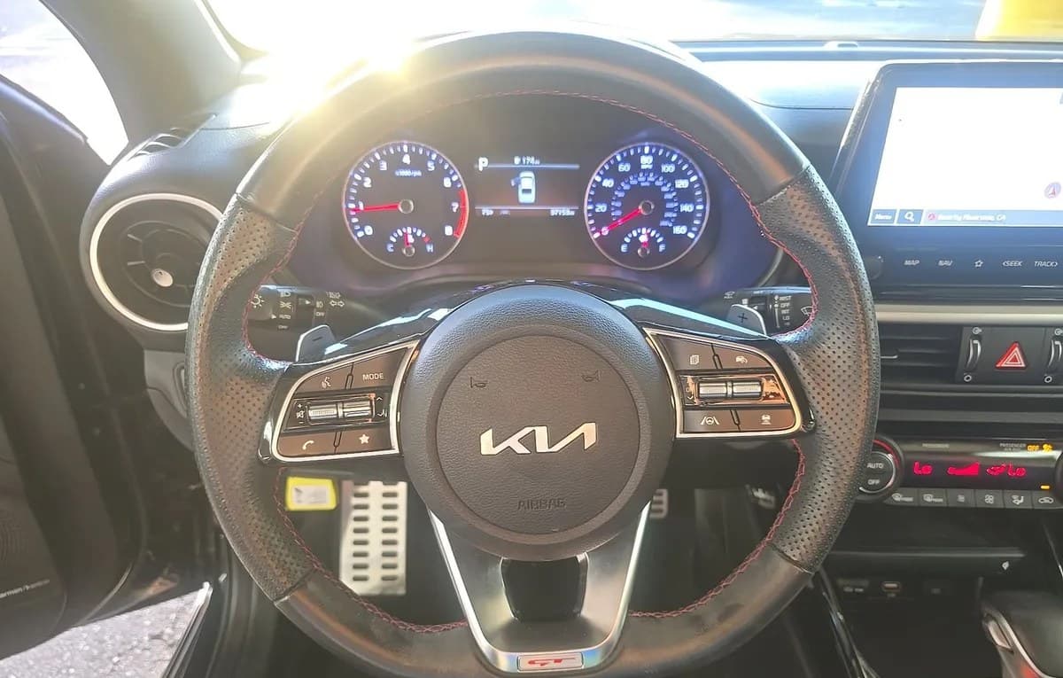 2023 KIA FORTE GT 7